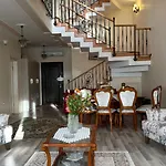 Paradise Villa *
