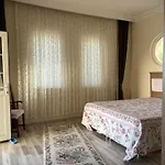 Villa Paradise *